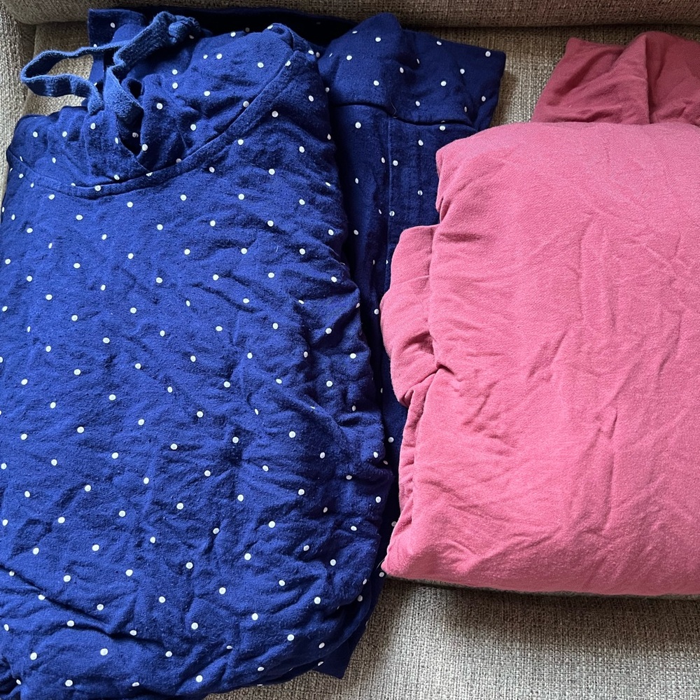 Lot of 2 Latched Mama XL maternity nursing hooded shirts